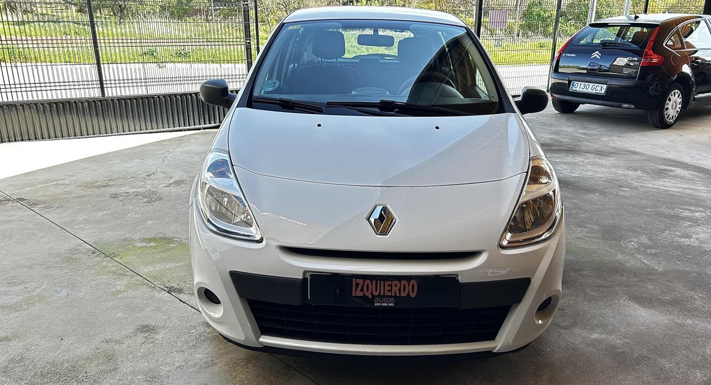 Renault Clio 1.2 i 75 cv