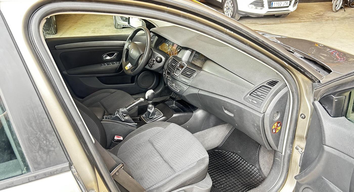 Renault laguna  1.5 DCI 110 cv